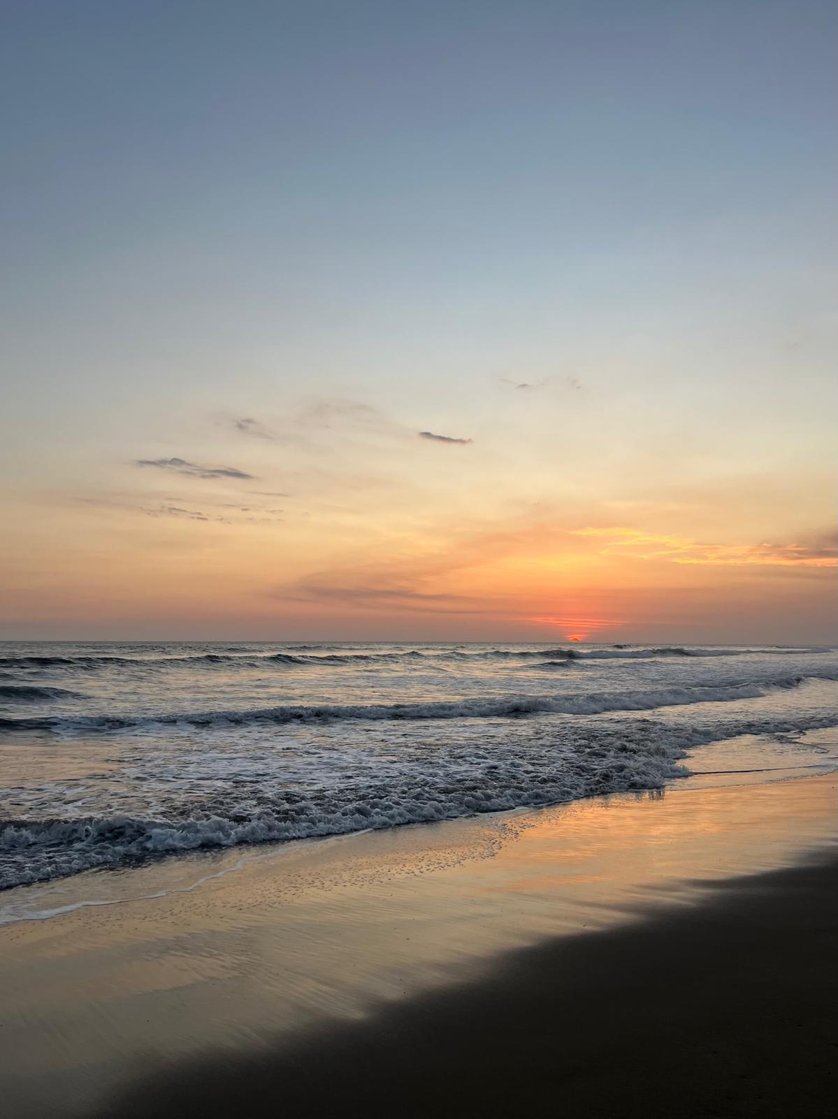 I colori del tramonto sulla spiaggia di Las Peñitas