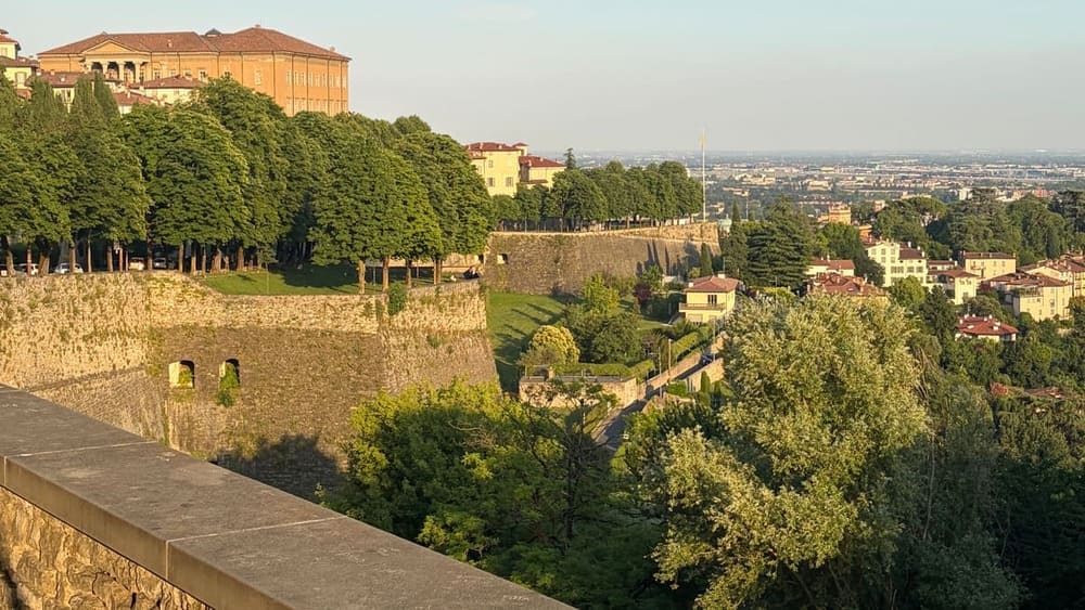 Le imponenti Mura Venete UNESCO che cingono Bergamo Alta