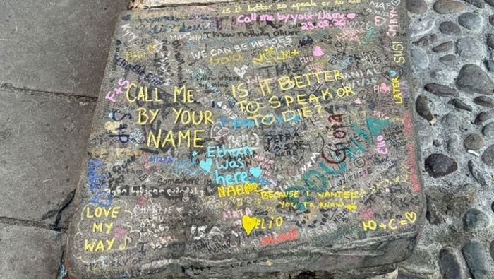 La pavimentazione in ciottolato di Piazza Rosate a Bergamo Città Alta