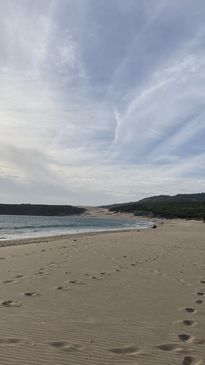 La pace di Playa de Bolonia. Da qui è possibile osservare la famosa Duna di Sabbia, un vero e proprio monumento naturale